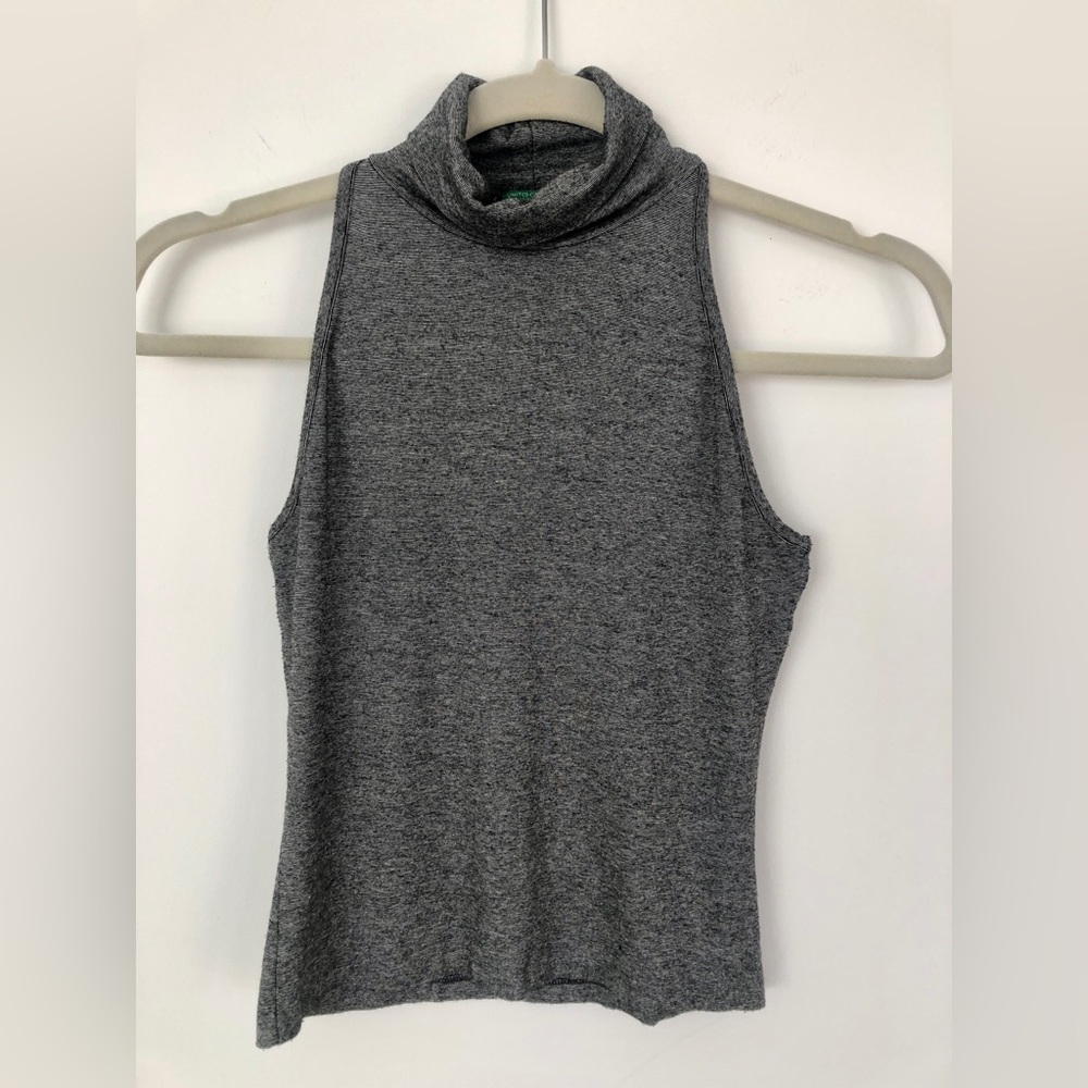 United Colors of Benetton Tank Top w/ Turtle Neck